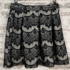 Guess Los Angeles Skirt Medium Black White Patterned Mini‎ Skater Dark Fairy